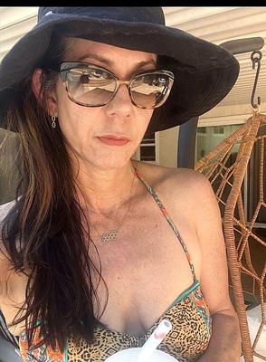 Quelle maman plus âgée le mieux le portait le mieux ?: Bikini Edition