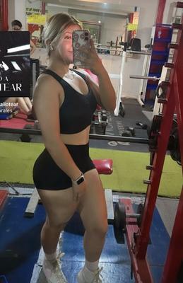 Meine Stufensis, begrüßen Sie ihn zu Danna Paola
