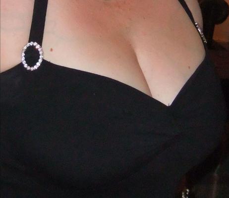 Homegrown Tits in Tops