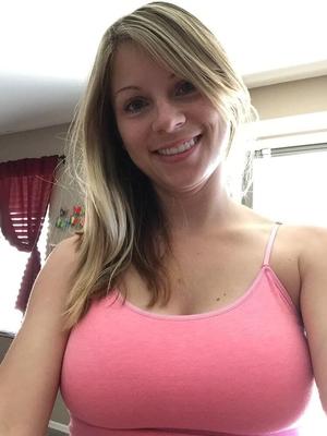 Vollbusige MILF haben wir alle abspritzt! 