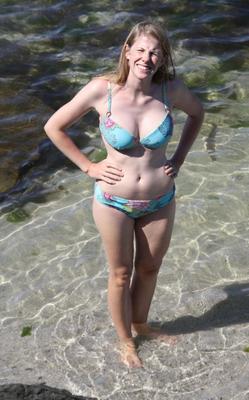 Genervt blonden Bikini Voyeur