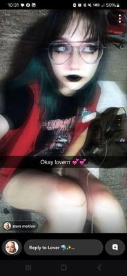 Vagabunda gótica exposta por sua cuck