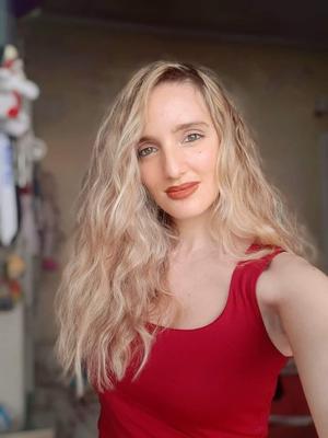 Glaubst du, Eleni ist heiß?