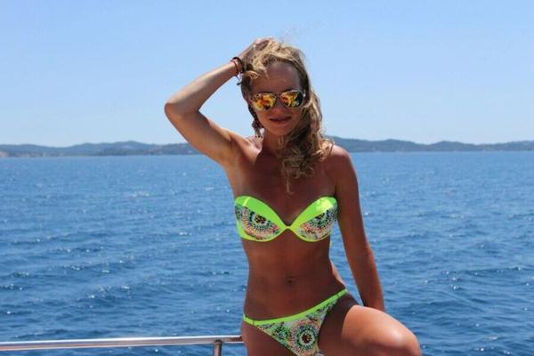 Skinny Polish Monika in Yellow bikini