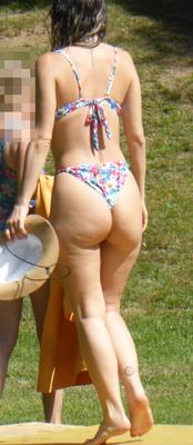 Lac Candid Hot morceau de bikini cul a fait ma journée
