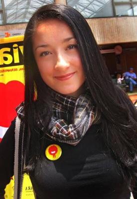 Juli anos de idade