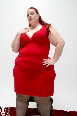 Radieuse Gwen Ssbbw Rousse AVEC des Tout Petits Nichons
