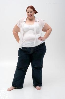 Radieuse Gwen Ssbbw Rousse AVEC des Tout Petits Nichons