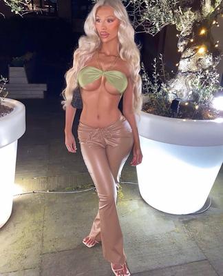 Chav Chav buckable hypersexualized
