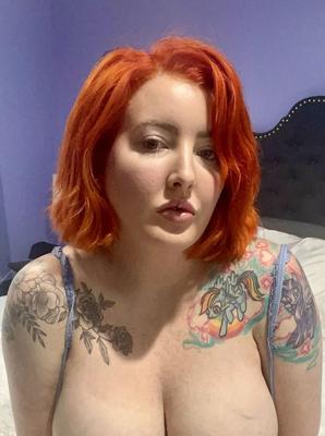 Lee Big Ass Big Boobs Tik Taker Milf Horny Hot Shots