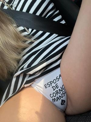 HOT WIFES