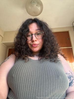 Niomi Big Ass Big Boobs Curly Haired Anal Brunette BBW Mixed Sho