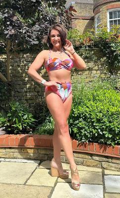 Matures and Grannies in Swimsuits 