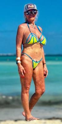 Grandes seios gilf