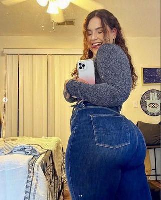 Myra Big Ass Big Tits bbw sexy brünette Mädchen gemischte heiße Fotos