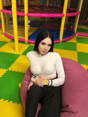 Entertainment For Hyperactive Brats # (NO LIMITS COMMENTS)