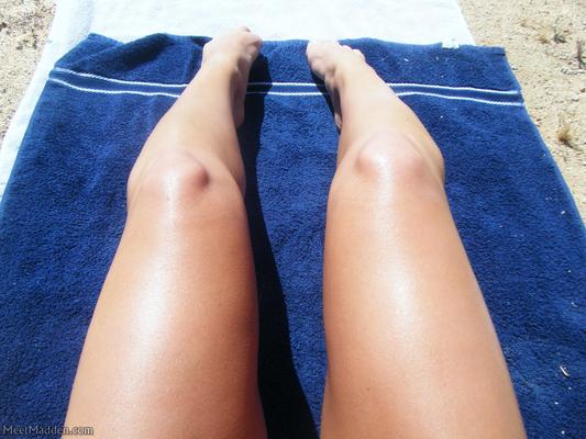 MeetMadden MADDEN Sunbathing (NN)