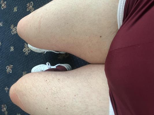 Pantalones cortos y bulto