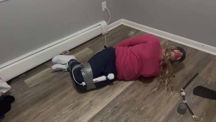 Sissy Emma Cox Bondage
