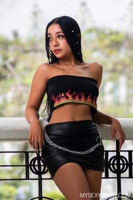 Abbyrosas em mysexyshow.com
