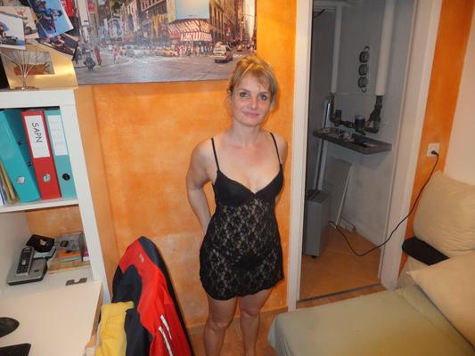 Blonde reife Chloe