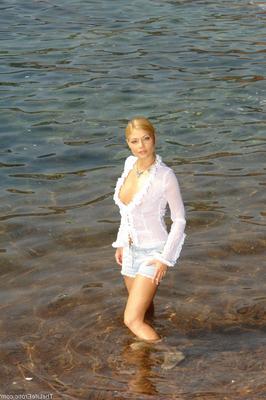 Adriana Water ()