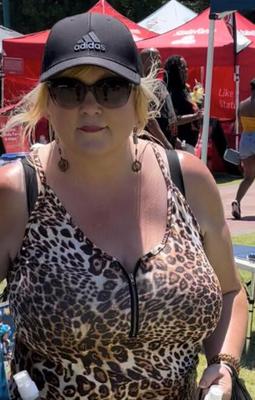 Lateshay tetas y traseros desnudos